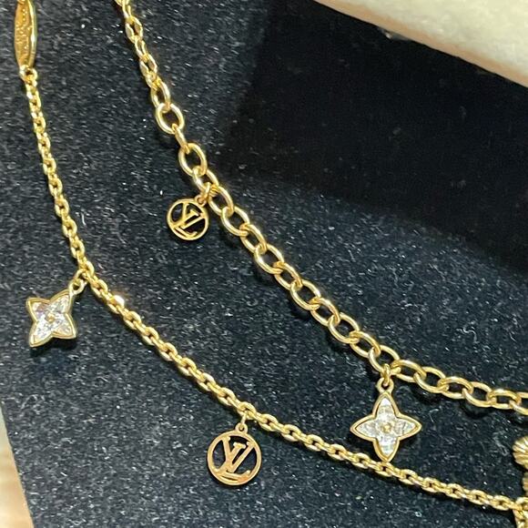 Louis Vuitton Double stranded Gold Tone Chain with Charms. Comes with a COA - Picture 4 of 9